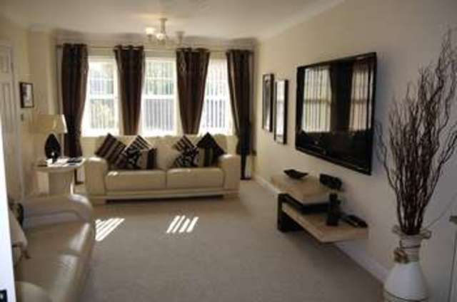  Image of 4 bedroom Detached house for sale in Main Road Drax Selby YO8 at Main Road Drax North Yorkshire, YO8 8NJ