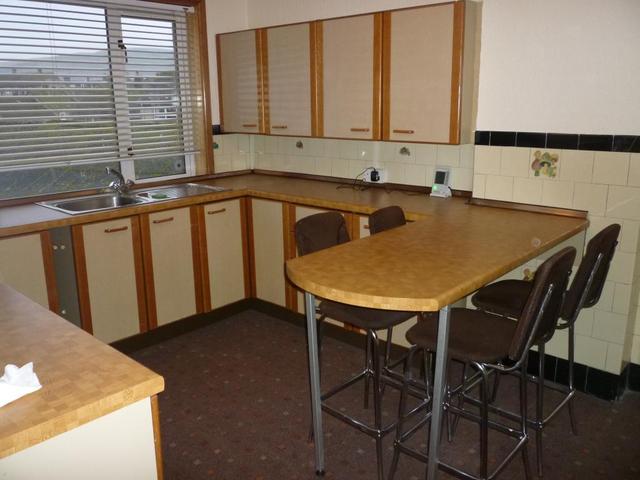  Image of 3 bedroom Flat to rent in Main Street Crossgates Cowdenbeath KY4 at Cowdenbeath Fife Fife, KY4 8AJ
