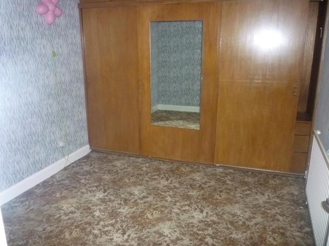  Image of 3 bedroom Flat to rent in Main Street Crossgates Cowdenbeath KY4 at Cowdenbeath Fife Fife, KY4 8AJ