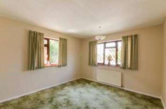 Image of 3 bedroom Bungalow for sale in Main Street Hatfield Woodhouse Doncaster DN7 at Hatfield Woodhouse Doncaster Hatfield Woodhouse, DN7 6PB