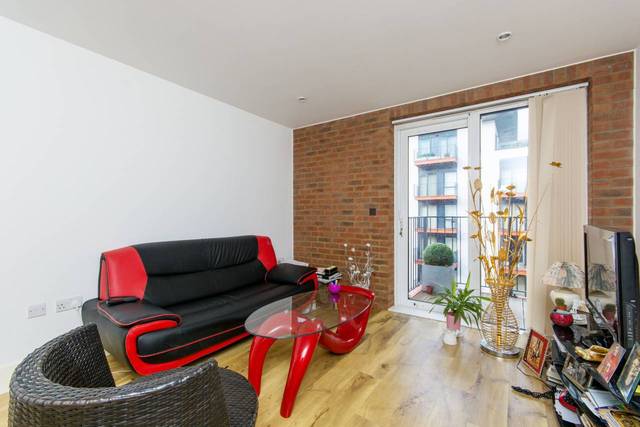  Image of 1 bedroom Flat for sale in Major Draper Street London SE18 at Major Draper Street  Woolwich, SE18 6FF