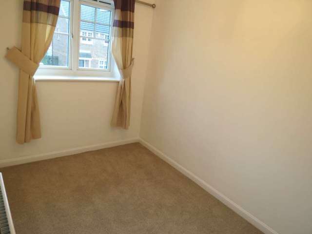  Image of 3 bedroom Semi-Detached house to rent in Makerfield Drive Newton-Le-Willows WA12 at Makerfield Drive  Newton Le Willows, WA12 9WB