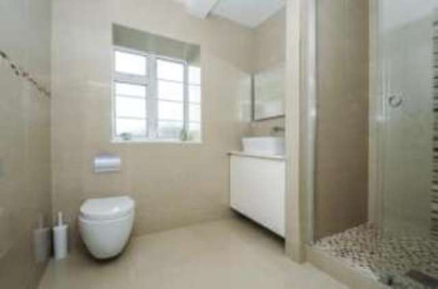  Image of 2 bedroom Flat for sale in The Drive London E18 at The Drive Woodford South Woodford, E18 2HT