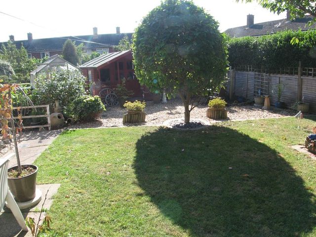 Image of 3 bedroom Semi-Detached house for sale in Malkin Avenue Radcliffe-on-Trent Nottingham NG12 at Malkin Avenue Radcliffe-on-Trent Nottingham, NG12 1DP