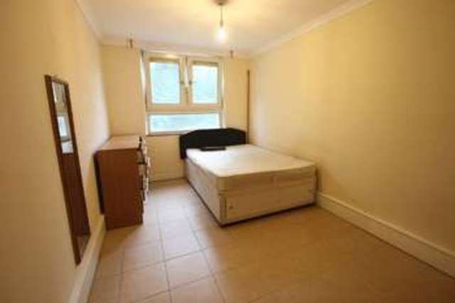  Image of 3 bedroom Flat to rent in Oak Lane London E14 at Oak Lane  London, E14 8BS