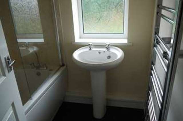  Image of 3 bedroom Semi-Detached house for sale in Malvern Road Hook Goole DN14 at Goole East Yorkshire, DN14 6HZ