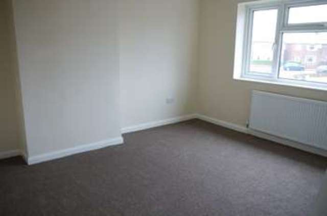  Image of 3 bedroom Semi-Detached house for sale in Malvern Road Hook Goole DN14 at Goole East Yorkshire, DN14 6HZ