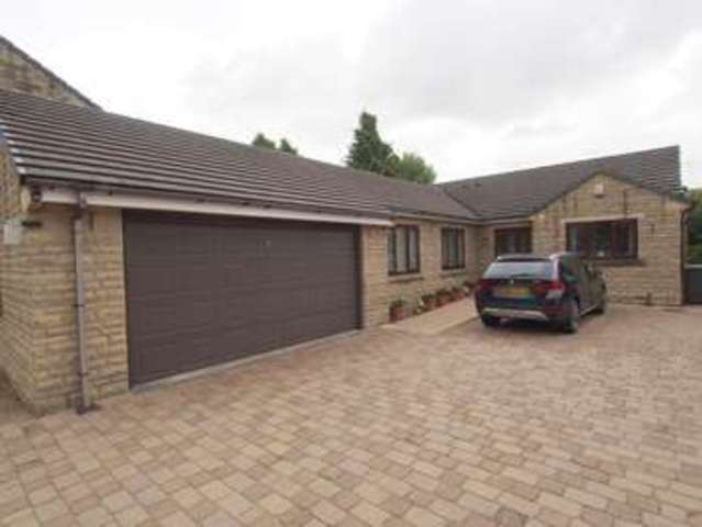  Image of 3 bedroom Detached house for sale in Manchester Road Chapel-En-Le-Frith High Peak SK23 at Chapel-en-le-Frith  High Peak, SK23 9SR