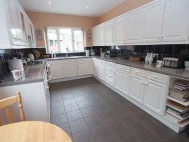  Image of 3 bedroom Detached house for sale in Manchester Road Chapel-En-Le-Frith High Peak SK23 at Chapel-en-le-Frith  High Peak, SK23 9SR