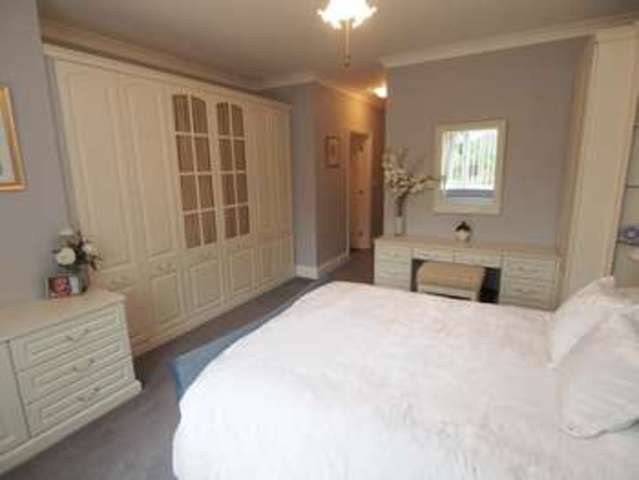  Image of 3 bedroom Detached house for sale in Manchester Road Chapel-En-Le-Frith High Peak SK23 at Chapel-en-le-Frith  High Peak, SK23 9SR