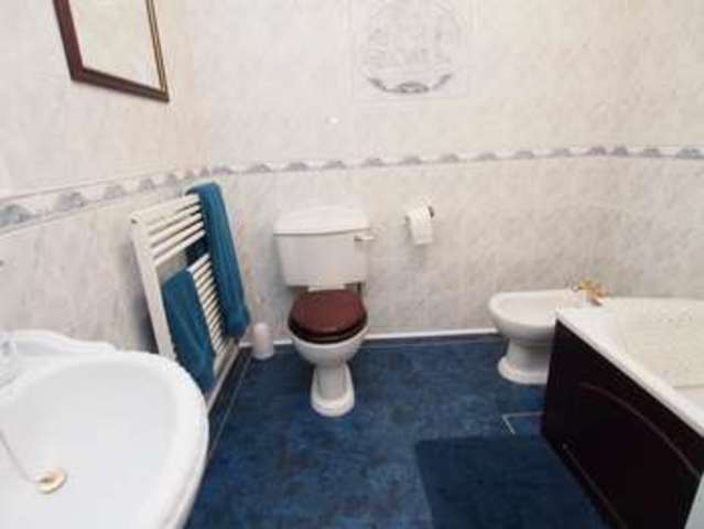  Image of 3 bedroom Detached house for sale in Manchester Road Chapel-En-Le-Frith High Peak SK23 at Chapel-en-le-Frith  High Peak, SK23 9SR