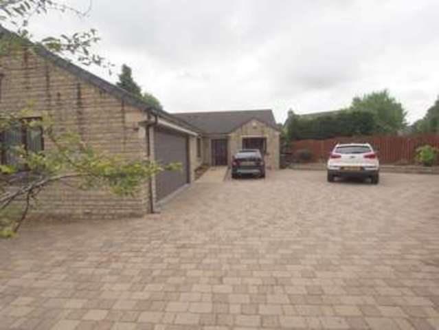  Image of 3 bedroom Detached house for sale in Manchester Road Chapel-En-Le-Frith High Peak SK23 at Chapel-en-le-Frith  High Peak, SK23 9SR