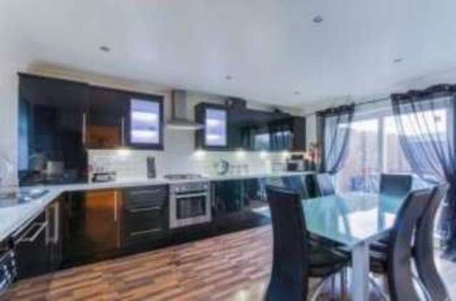  Image of 3 bedroom End of Terrace for sale in Manor Estate Toll Bar Doncaster DN5 at Toll Bar Doncaster Arksey, DN5 0RQ
