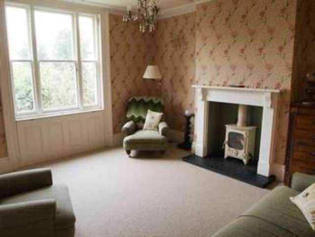  Image of 5 bedroom Detached house for sale in Great North Road Cromwell Newark NG23 at Great North Road  Newark, NG23 6JE