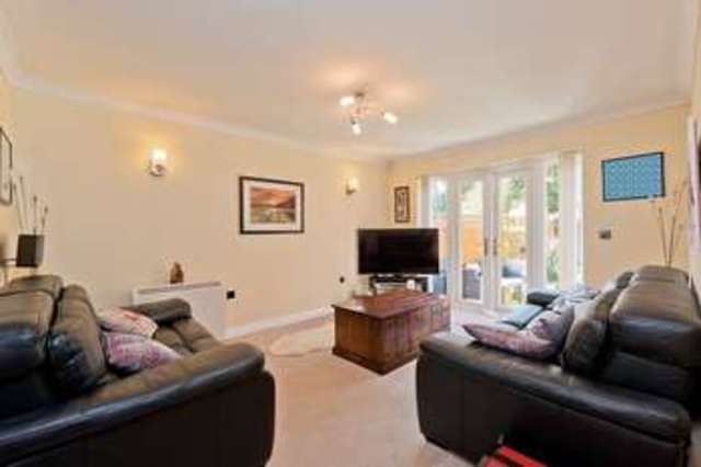  Image of 3 bedroom Mews for sale in Manor Farm Mews Runcorn WA7 at Manor Farm Mews  Runcorn, WA7 1NN
