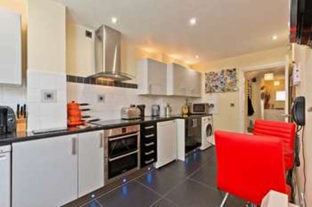  Image of 3 bedroom Mews for sale in Manor Farm Mews Runcorn WA7 at Manor Farm Mews  Runcorn, WA7 1NN