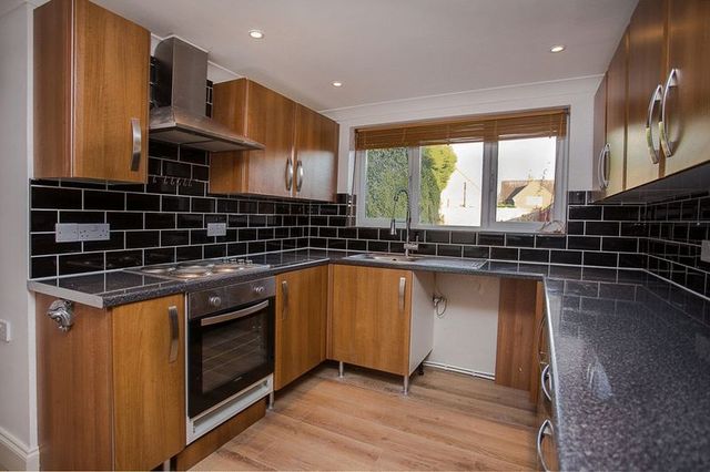  Image of 3 bedroom Terraced house for sale in Manor Road Southbourne Emsworth PO10 at Manor Road  Southbourne, PO10 8LX
