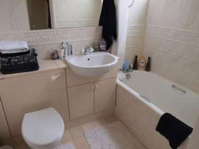 Image of 4 bedroom Detached house for sale in Manor Road Swinderby Lincoln LN6 at Manor Road  Swinderby, LN6 9LS