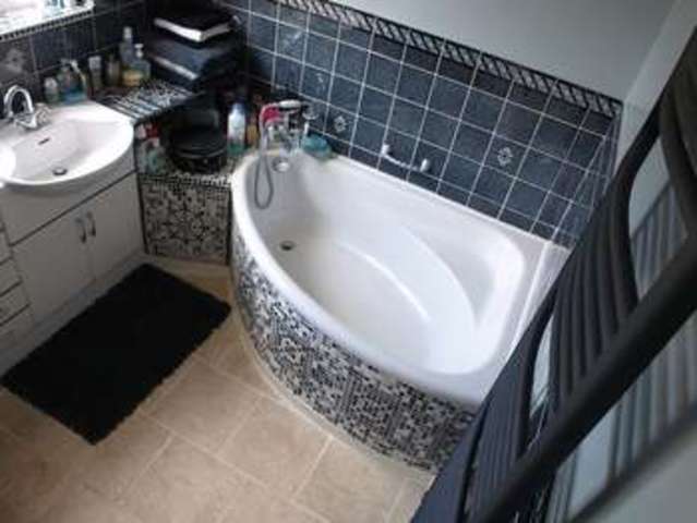  Image of 4 bedroom Detached house for sale in Manor Road Swinderby Lincoln LN6 at Manor Road  Swinderby, LN6 9LS