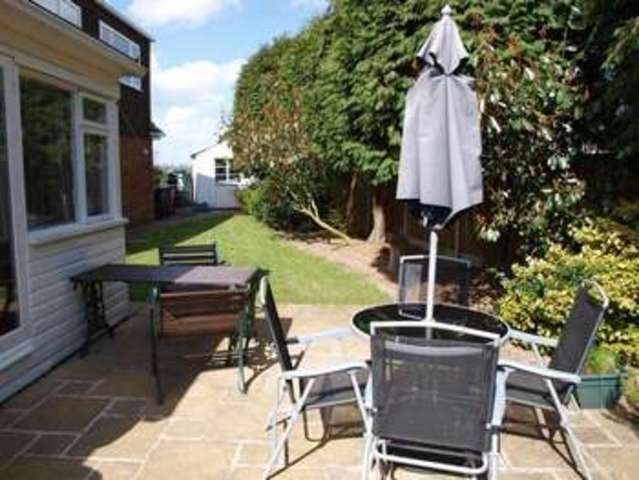  Image of 4 bedroom Detached house for sale in Manor Road Swinderby Lincoln LN6 at Manor Road  Swinderby, LN6 9LS