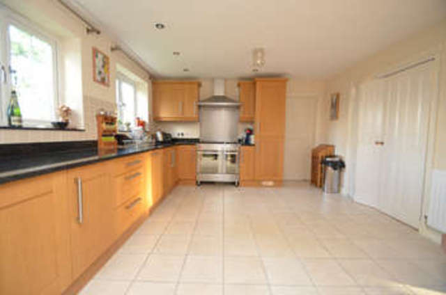  Image of 5 bedroom Detached house for sale in Maple Dunchurch Road Rugby CV22 at Maple Gardens  Rugby, CV22 6DZ