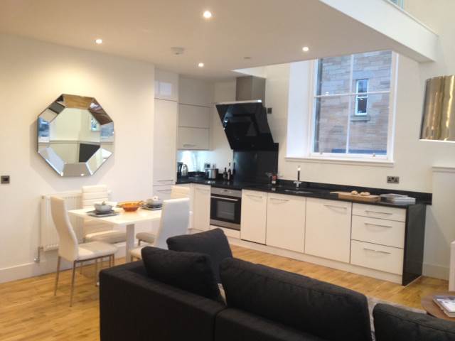  Image of 2 bedroom Flat to rent in Marchmont Crescent Edinburgh EH9 at Marchmont Edinburgh Edinburgh, EH9 1HF