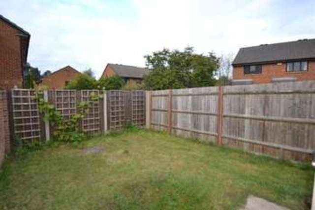  Image of 1 bedroom Cluster House to rent in Marigold Close Crowthorne RG45 at Crowthorne  Crowthorne, RG45 6TY