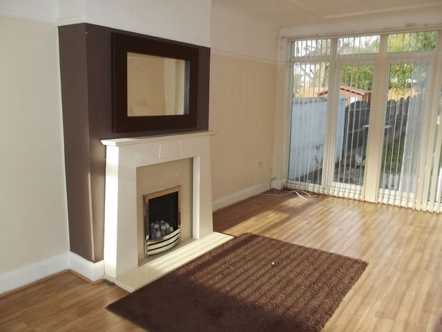  Image of 3 bedroom Semi-Detached house to rent in Marina Crescent Bootle L30 at Marina Crescent  Netherton, L30 1RS