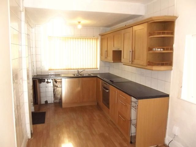  Image of 3 bedroom Semi-Detached house to rent in Marina Crescent Bootle L30 at Marina Crescent  Netherton, L30 1RS