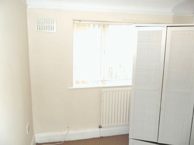  Image of 3 bedroom Semi-Detached house to rent in Marina Crescent Bootle L30 at Marina Crescent  Netherton, L30 1RS