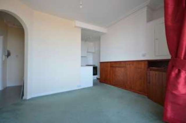  Image of 1 bedroom Flat for sale in Marine Parade Dawlish EX7 at Marine Parade  Dawlish, EX7 9DL
