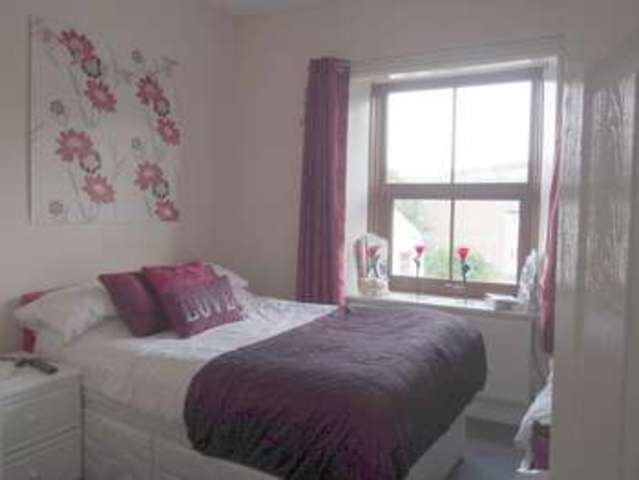  Image of 2 bedroom Terraced house for sale in Market Street Chapel-En-Le-Frith High Peak SK23 at Chapel-en-le-Frith  High Peak, SK23 0HY