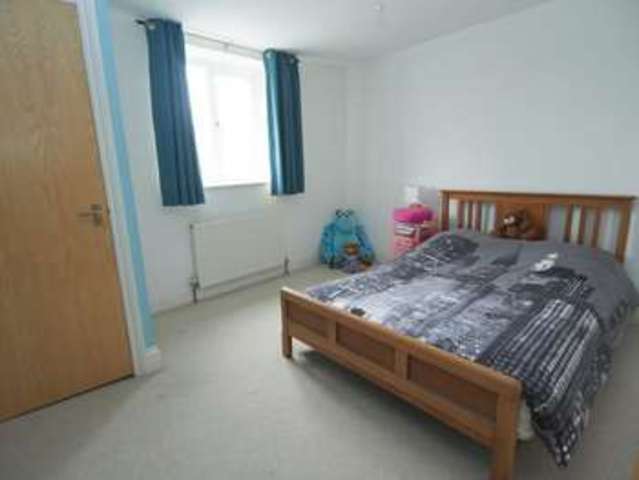  Image of 3 bedroom End of Terrace for sale in Market Street Chapel-En-Le-Frith High Peak SK23 at Chapel-en-le-Frith  High Peak, SK23 0HZ
