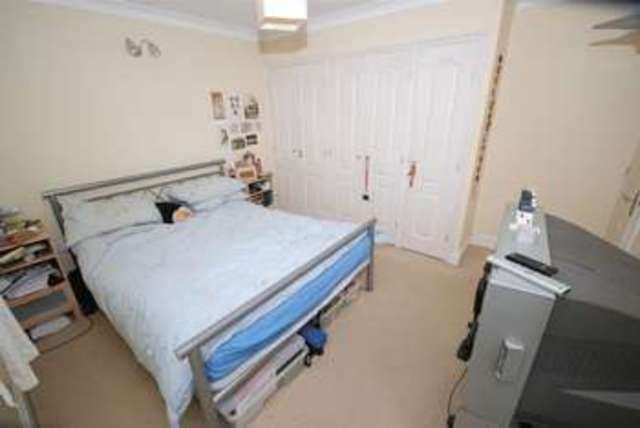  Image of 2 bedroom Flat for sale in Marlborough Drive Frenchay Bristol BS16 at Marlborough Drive  Bristol, BS16 1PN