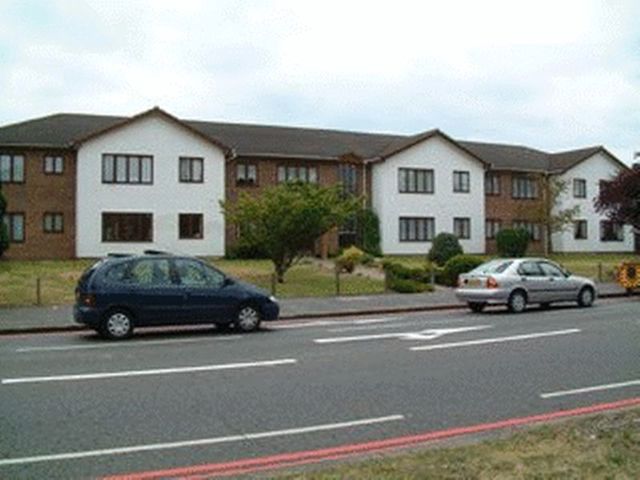  Image of 1 bedroom Retirement Property for sale in Wickham Road Croydon CR0 at 322-326 Wickham Road Shirley Croydon, CR0 8BH