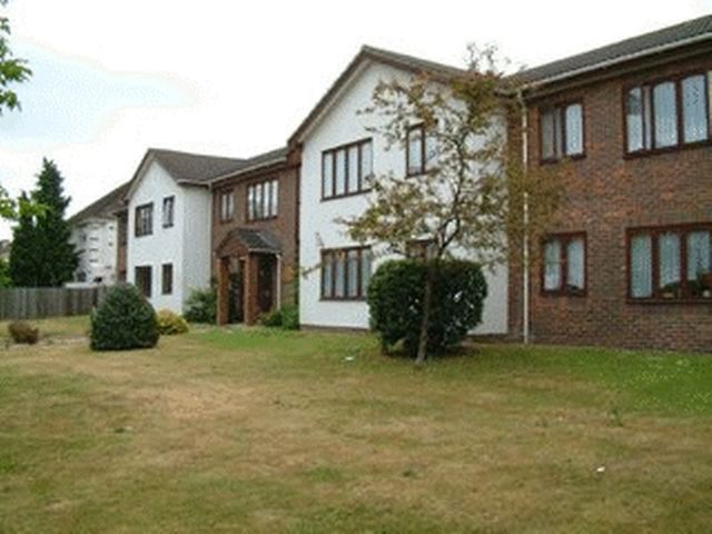  Image of 1 bedroom Retirement Property for sale in Wickham Road Croydon CR0 at 322-326 Wickham Road Shirley Croydon, CR0 8BH