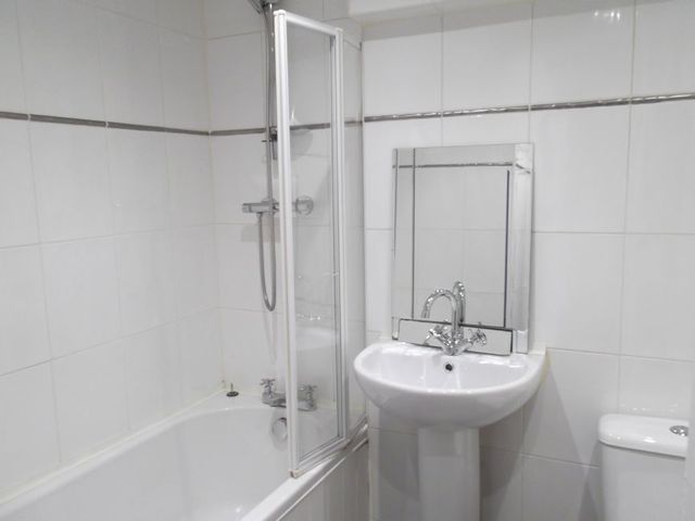  Image of 2 bedroom Flat to rent in Maryhill Road Glasgow G20 at Maryhill Glasgow Glasgow, G20 0BT