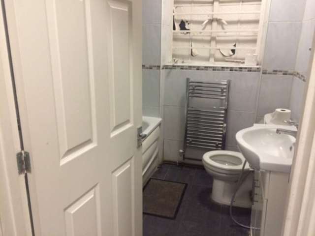  Image of 2 bedroom Apartment to rent in Great Cumberland Place London W1H at Cumberland Court Marylebone London, W1H 7DQ