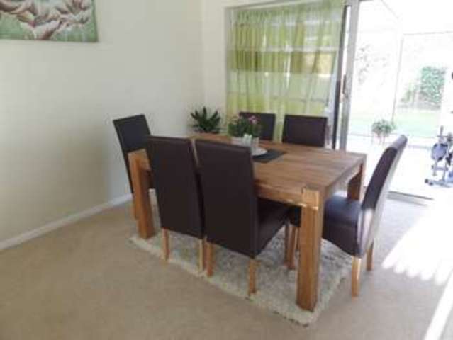  Image of 4 bedroom Detached house for sale in Masefield Close Newport Pagnell MK16 at Newport Pagnell, MK16 8DZ