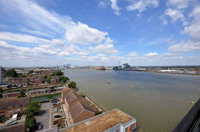  Image of 2 bedroom Flat for sale in Mast Quay London SE18 at Mast Quay  Woolwich, SE18 5NH