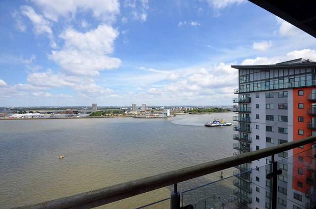  Image of 2 bedroom Flat for sale in Mast Quay London SE18 at Mast Quay  Woolwich, SE18 5NH