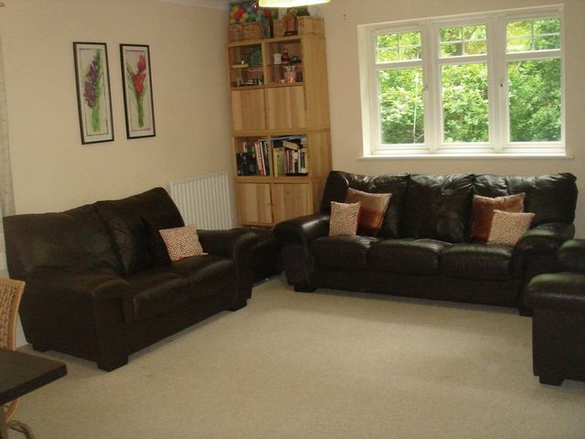  Image of 2 bedroom Flat to rent in Kenton Road Harrow HA3 at Kenton Road  Harrow, HA3 0AD