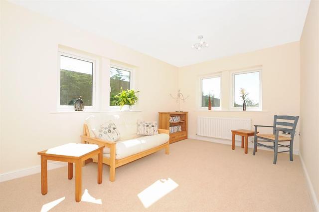  Image of 4 bedroom Detached house for sale in Mawcroft Grange Drive Yeadon Leeds LS19 at Yeadon Leeds Rawdon, LS19 6DJ
