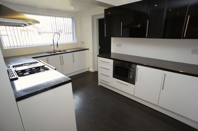  Image of 3 bedroom Semi-Detached house for sale in May Avenue Canvey Island SS8 at May Avenue  Canvey Island, SS8 7EY