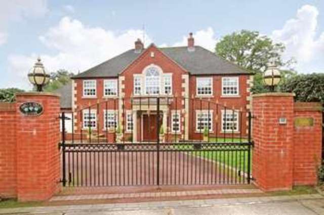  Image of 5 bedroom Detached house for sale in May Lodge Drive Rufford Newark NG22 at May Lodge Drive Rufford Newark, NG22 9DE