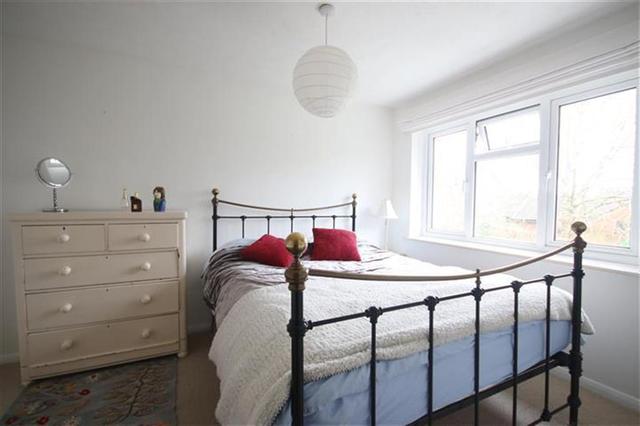  Image of 3 bedroom Detached house to rent in May Tree Close Winchester SO22 at May Tree Close  WINCHESTER, SO22 4JE
