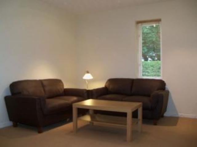  Image of 2 bedroom Flat to rent in Kern Close Southampton SO16 at Kern Close Maybush Southampton, SO16 9RA