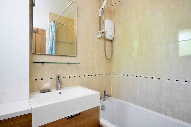  Image of 1 bedroom Flat for sale in Mayville Estate London N16 at Mayville Estate  Mildmay, N16 8NH