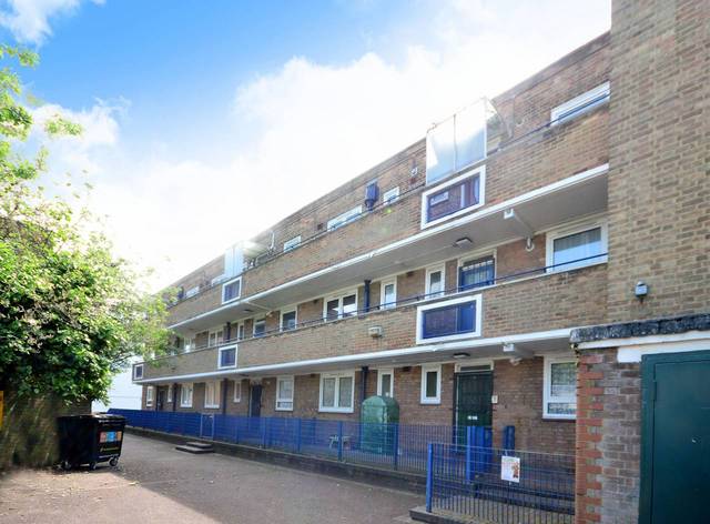  Image of 1 bedroom Flat for sale in Mayville Estate London N16 at Mayville Estate  Mildmay, N16 8NH