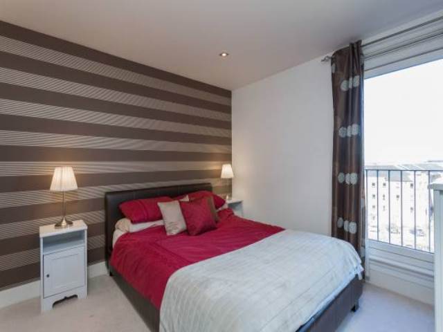  Image of 2 bedroom Flat to rent in Mcewan Square Edinburgh EH3 at Fountainbridge Edinburgh Edinburgh, EH3 8EN